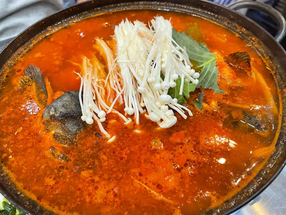 Extra scallops served with cho-gochujang