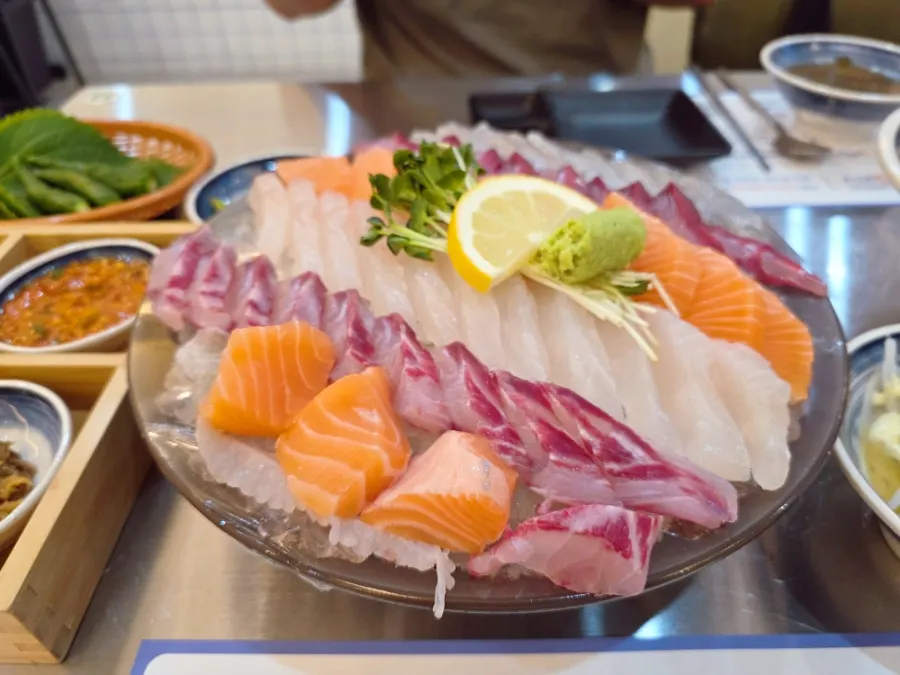 Seaweed soup served before the main dishes