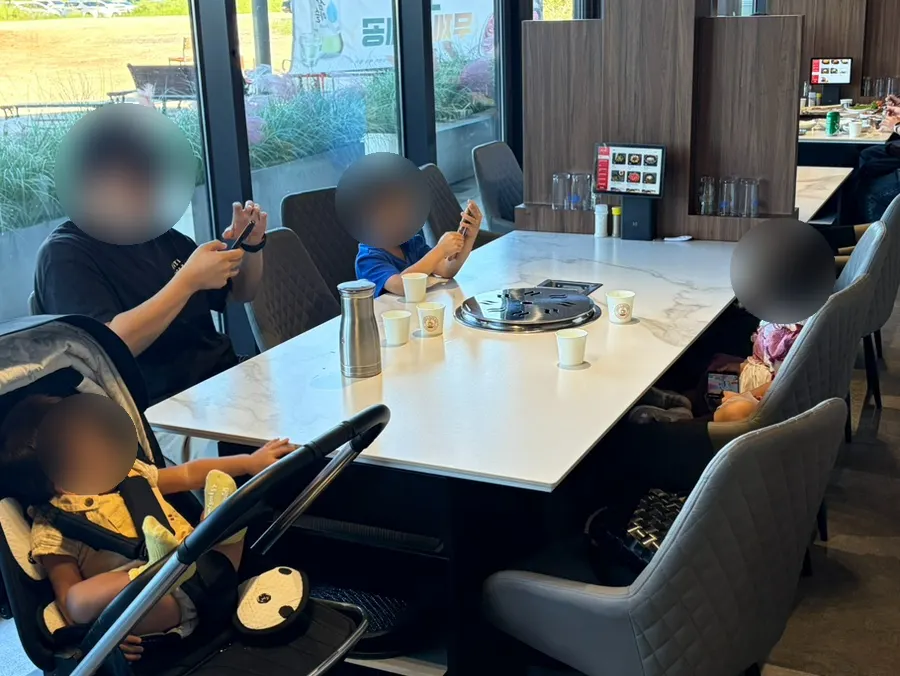 청류옥 식사 공간 모습