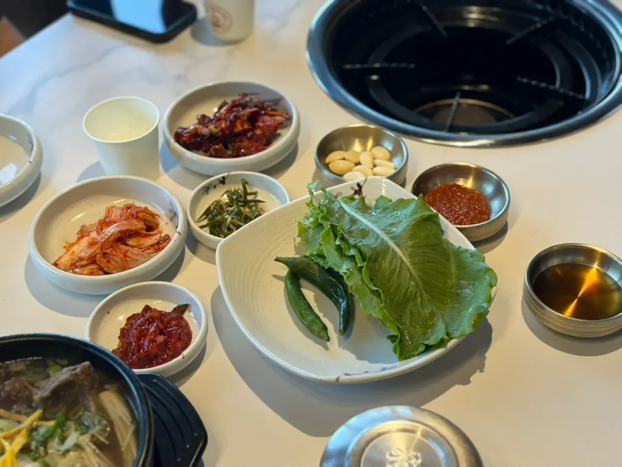 청류옥 반찬 상차림