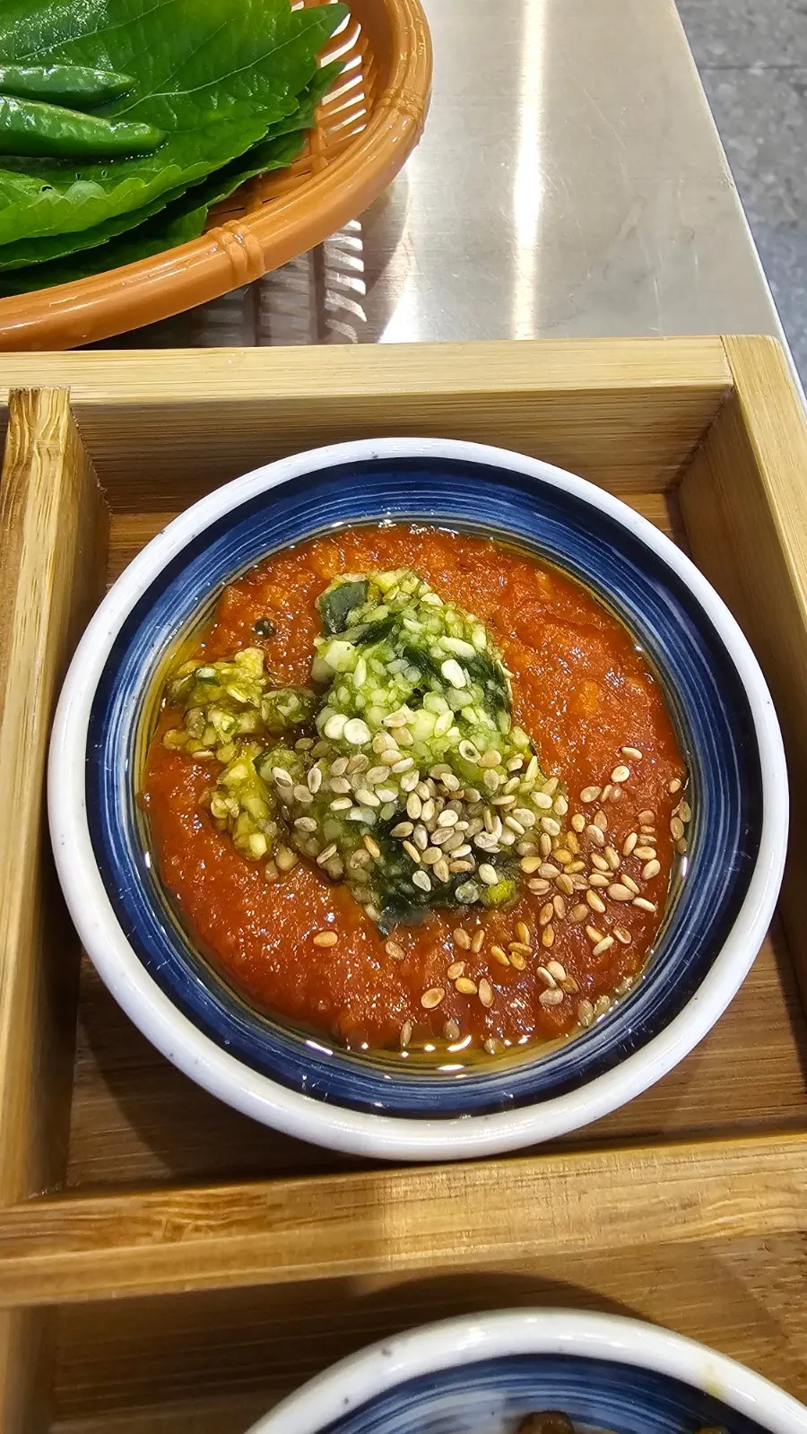 마늘 깻잎 특제 쌈장 접시