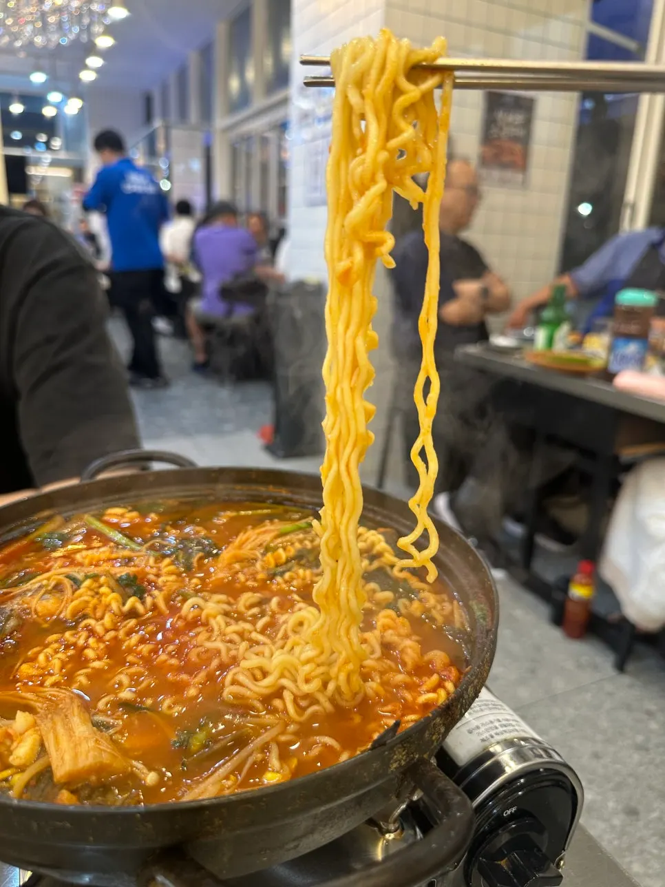 해물탕 국물에 넣은 라면사리