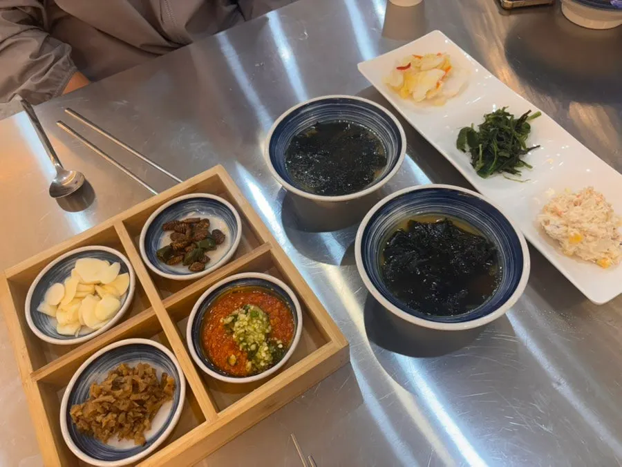 Flounder and rockfish small-set menu with size guide