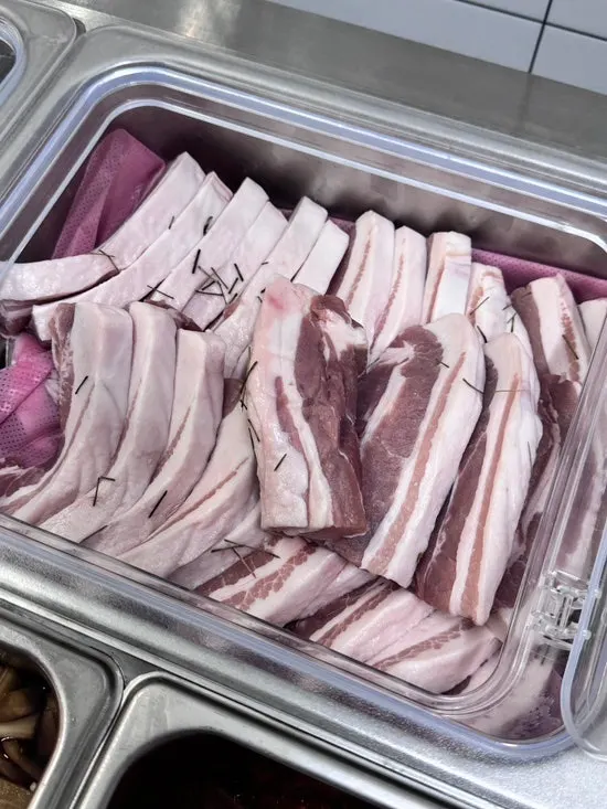 깔끔하게 손질된 셀프바 민물장어