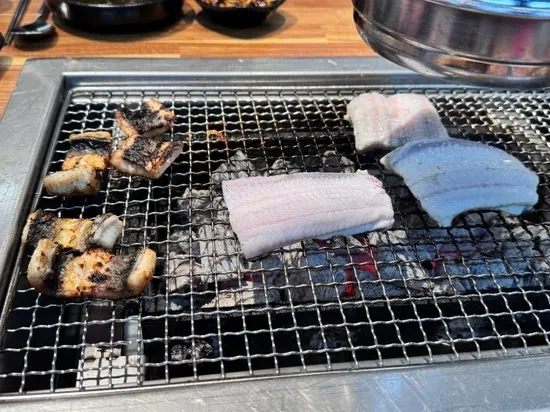 복분자주와 함께 차린 장어 한상