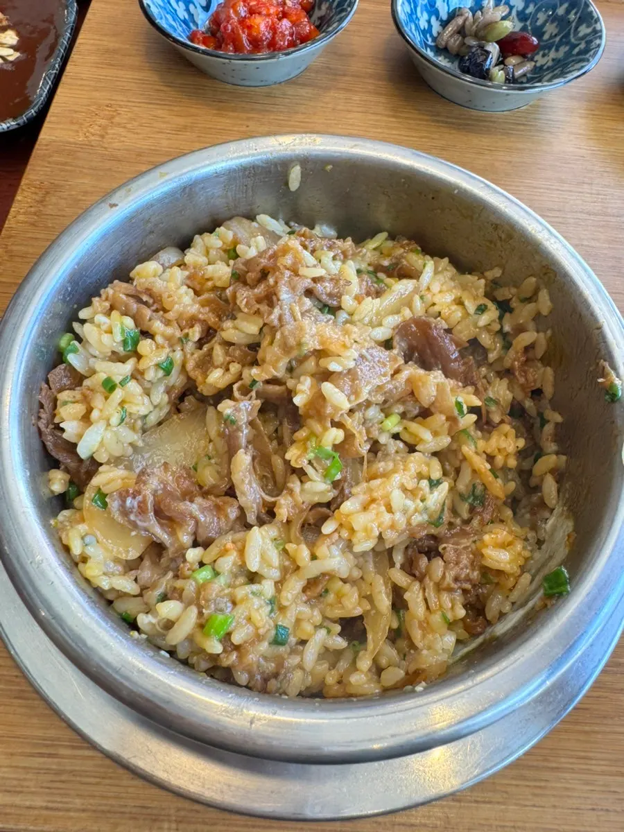 Gyudon pot rice mixed together
