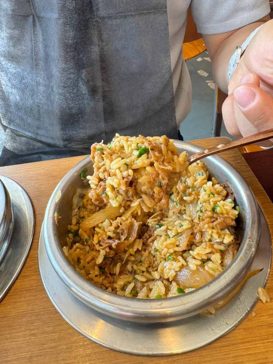 Spicy pork neck pot rice packed with meat