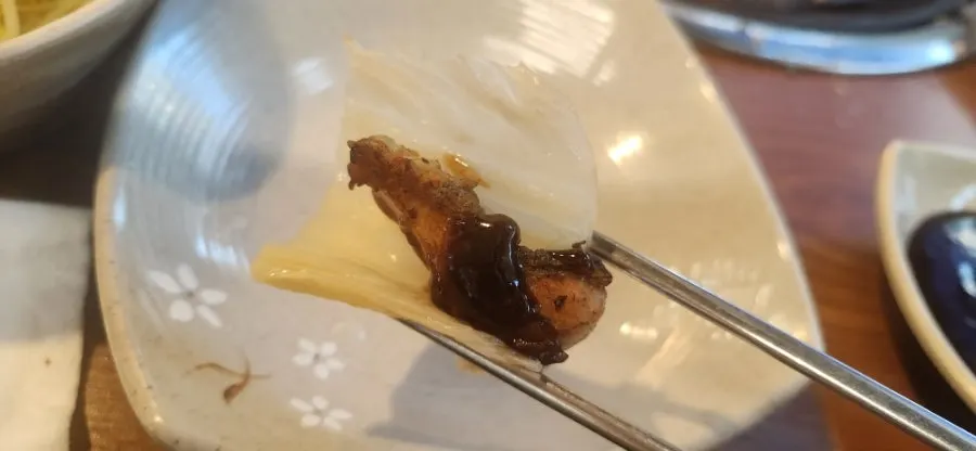 Sweet barbecue-flavored eel sauce