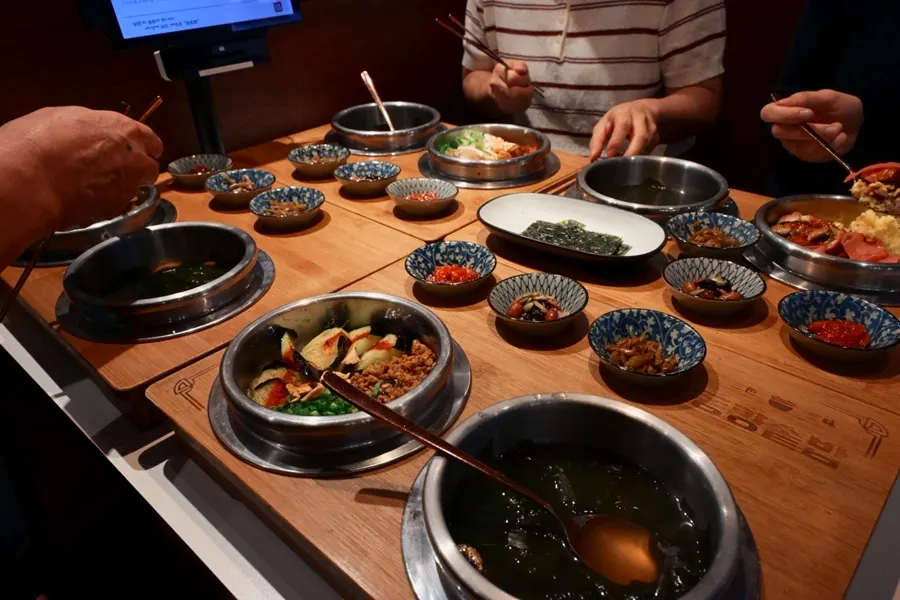 Eggplant pot rice with meat crumble