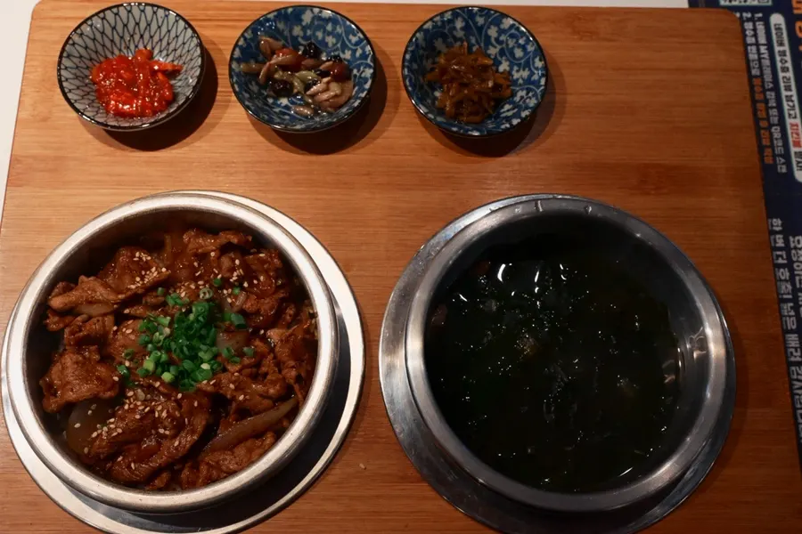 Pork neck pot rice chosen in the classic flavor