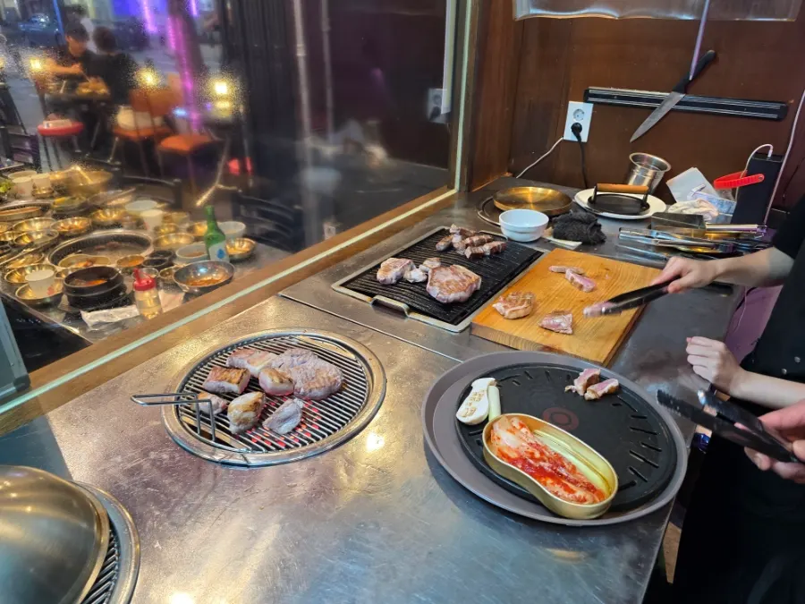 Pre-seared meat served at the table