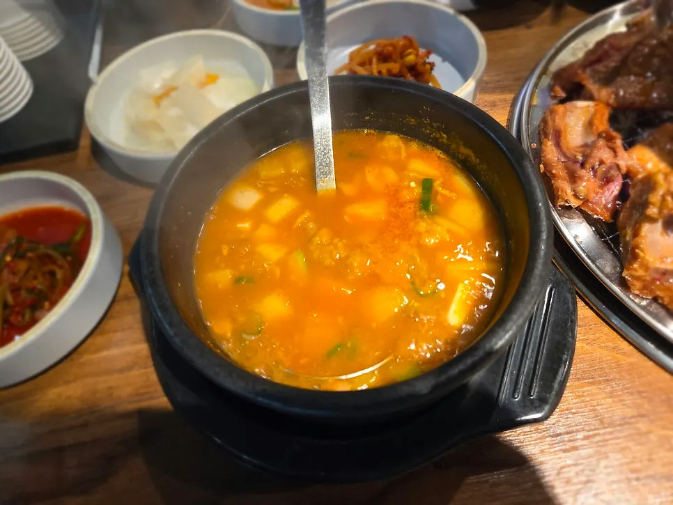 The dolsot ramyeon that was ordered