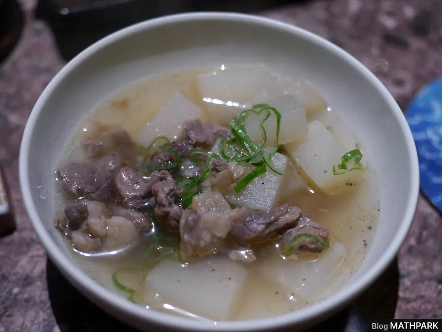 Gamtae rolls and vegetable rolls from the yuksul hansang