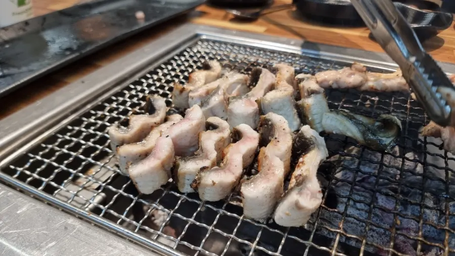 Grill dishes with bokbunja ju