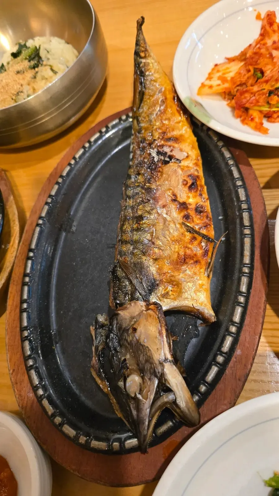 노릇하게 구운 고등어구이