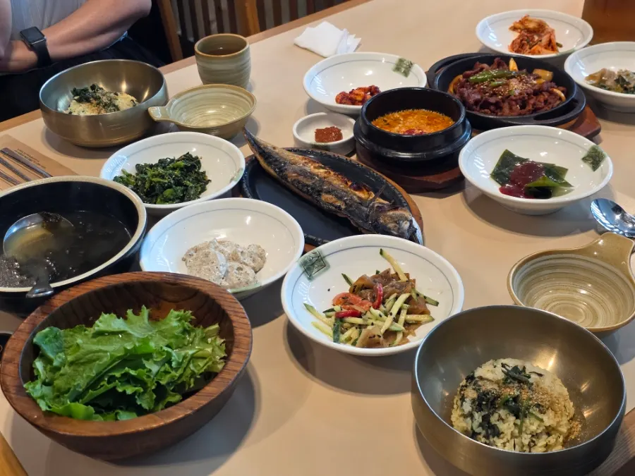Korean set meal at Yeongwolae Gondre Ansan Branch