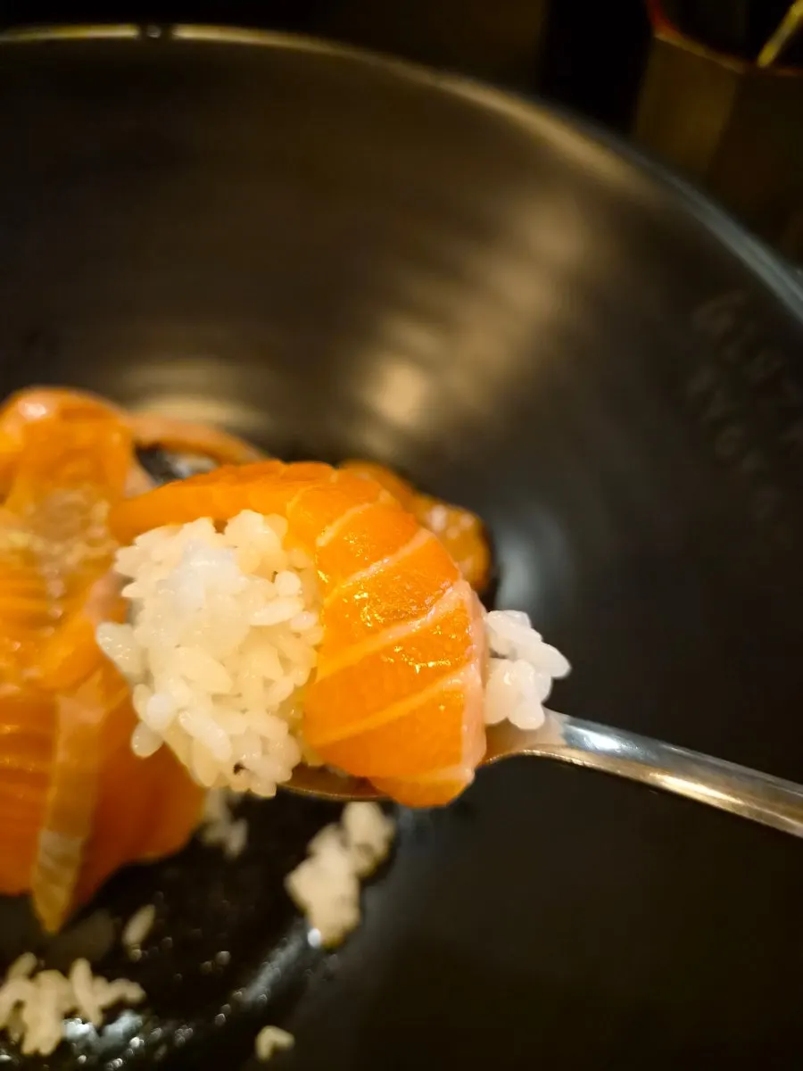 Salmon rice bowl with large pieces of salmon