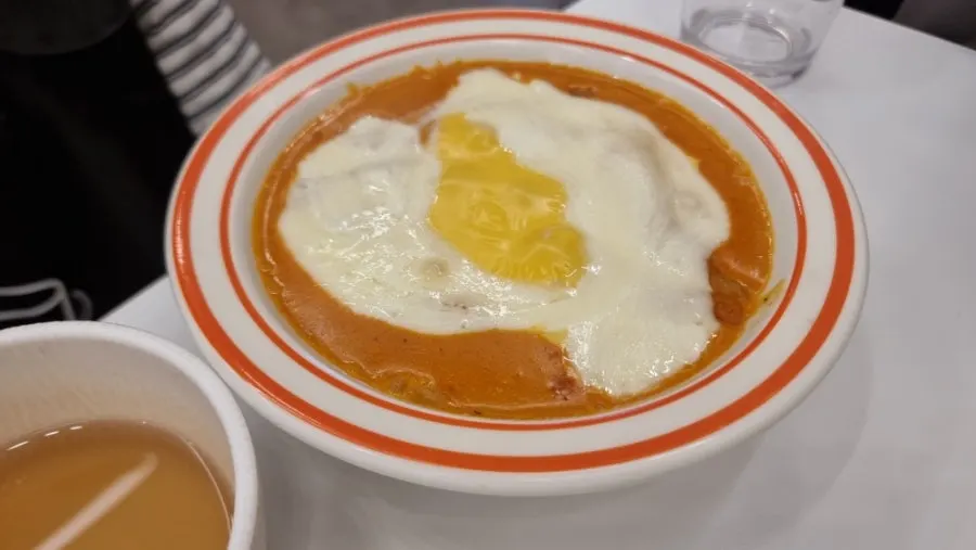 치즈 토핑을 추가한 로제떡볶이