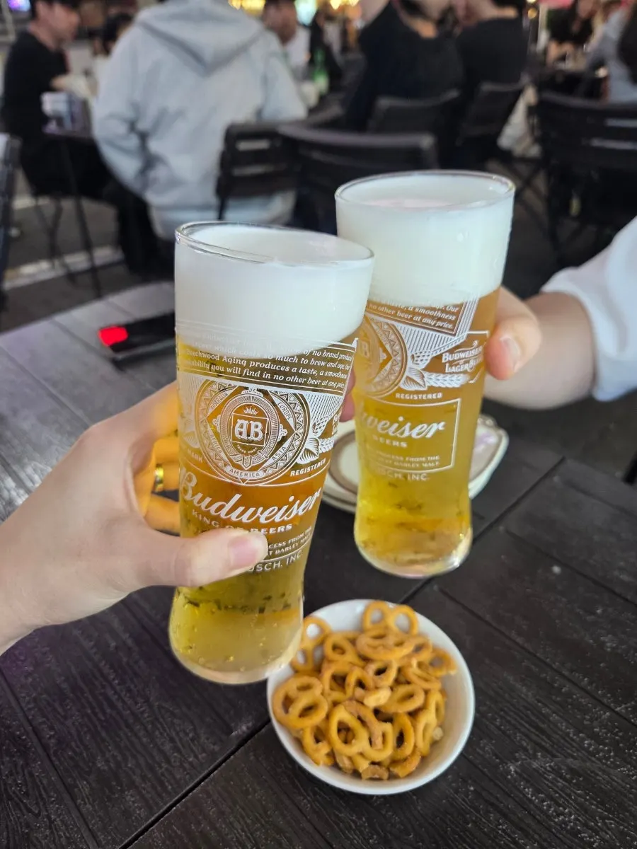 테이블에 나온 보리차