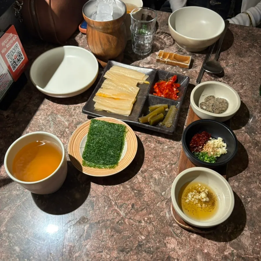 A plate of mungtigi from the mungbanhansang set