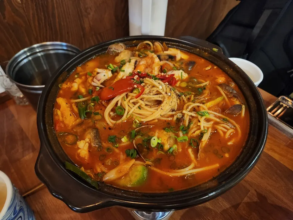 얼큰 토마토 해장 파스타 메뉴