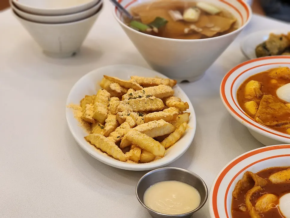 쌀떡으로 주문한 로제 떡볶이