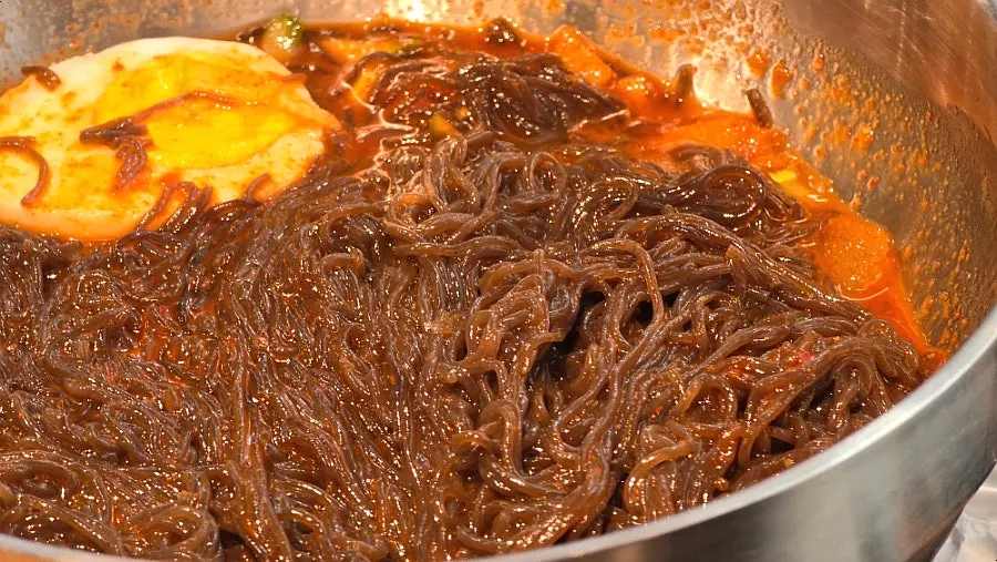 특제 양념 비빔냉면 이미지