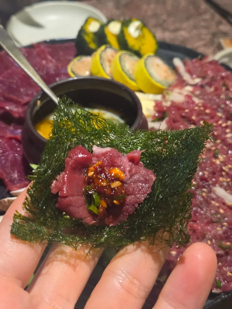 안산 고잔동 육회 2차 한상과 조개탕, 육술
