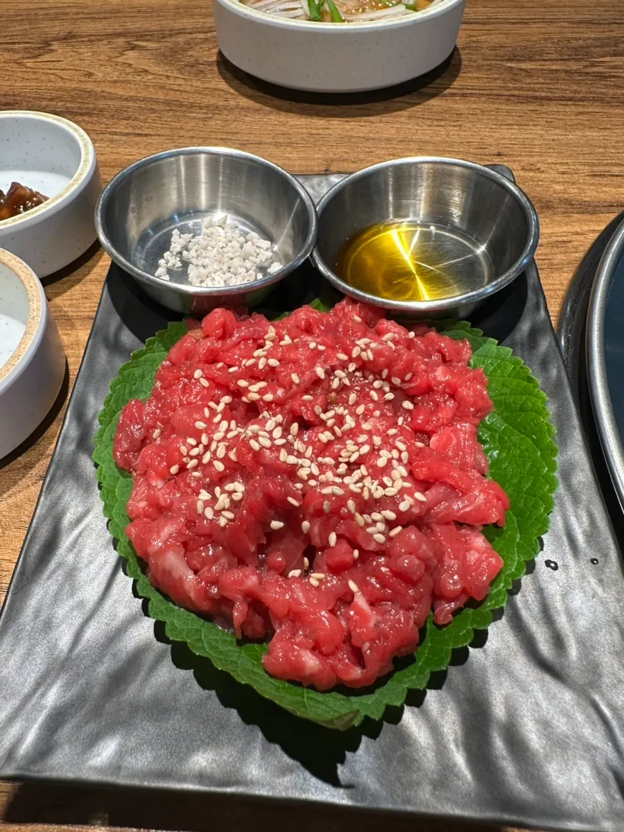 숯불에 구운 생 LA갈비 사진