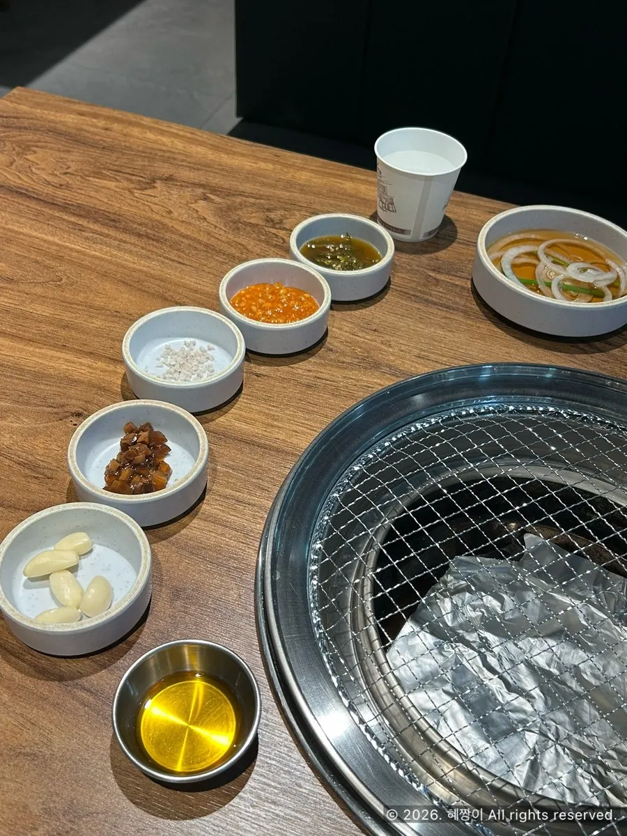 예약한 창가석과 단체석