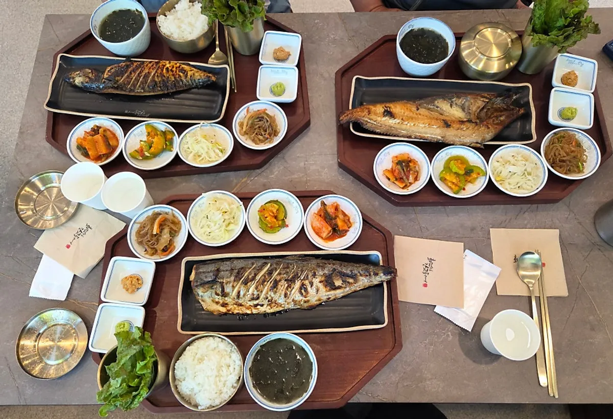 살이 두툼한 화덕 삼치구이 정식