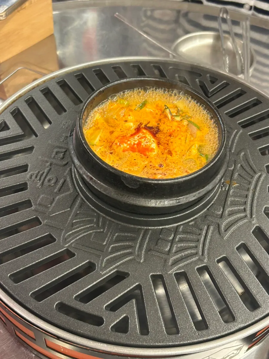 안산 한대앞역 쪽갈비 고기집 입구 주변