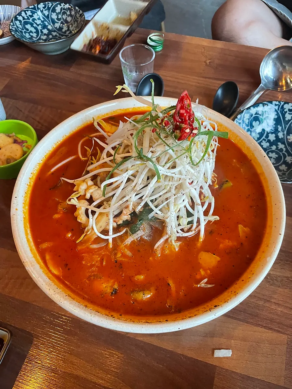 Hongjjamppong loaded with seafood