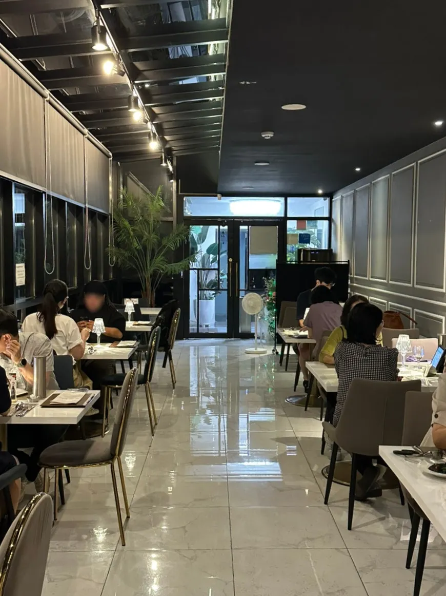Entrance sign noting selection as an Ansan top restaurant
