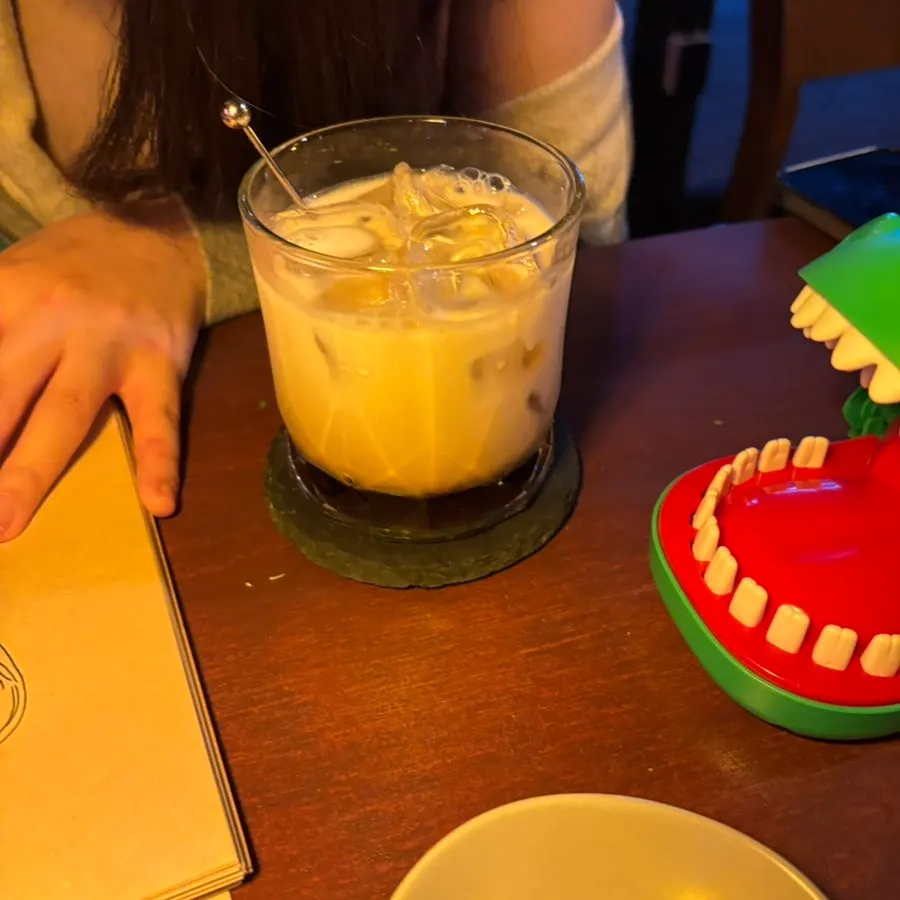 Time spent with cocktails on the table