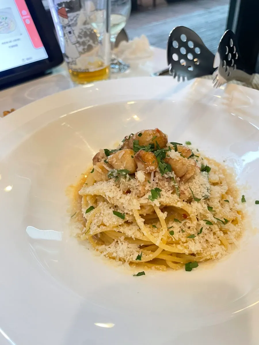 Classic aglio e olio