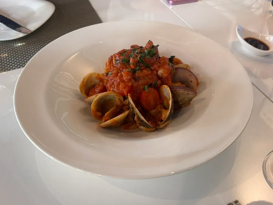 Tomato pasta with clams, scallops and shrimp