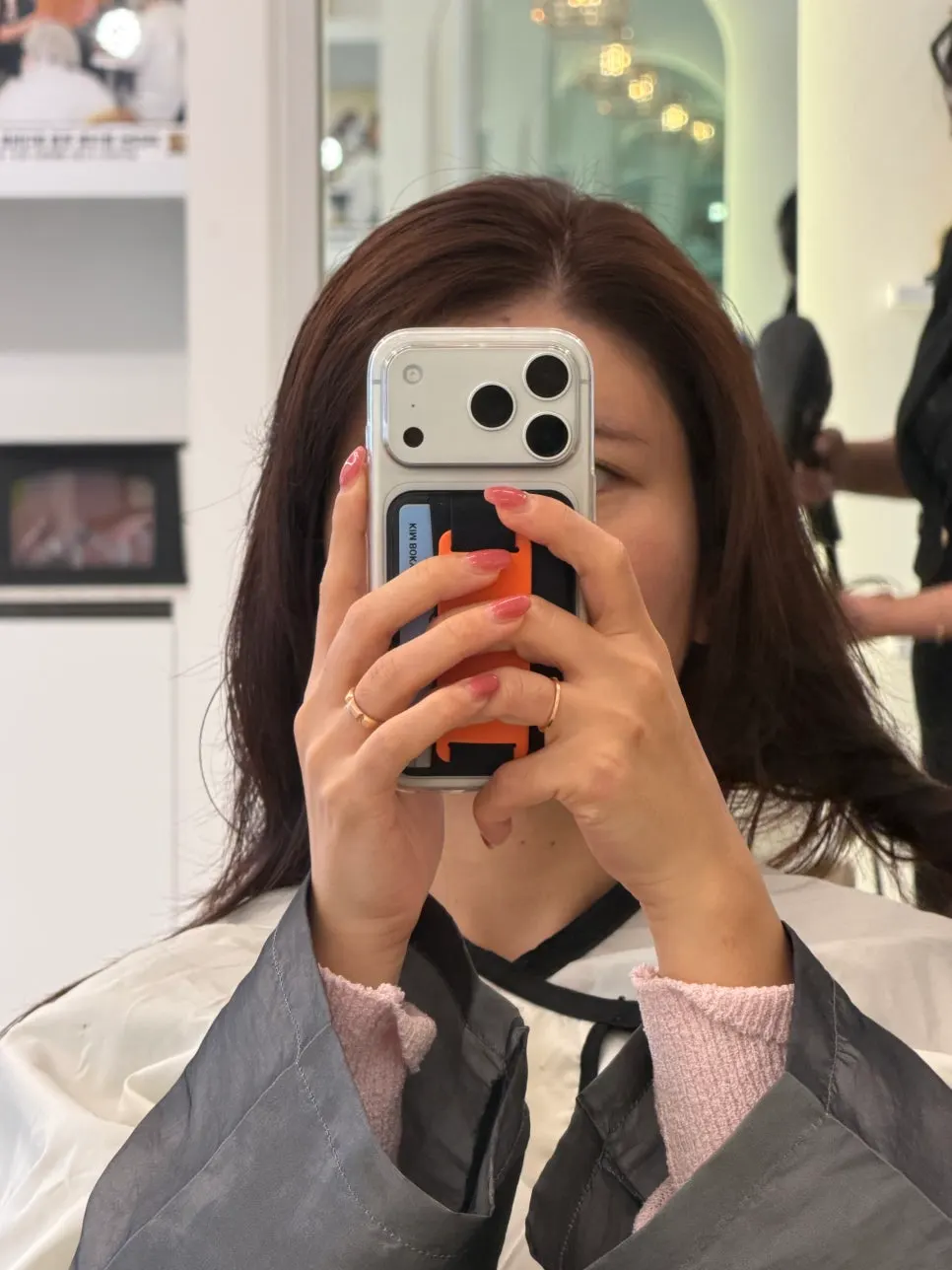 Calm brown hair after blow-drying