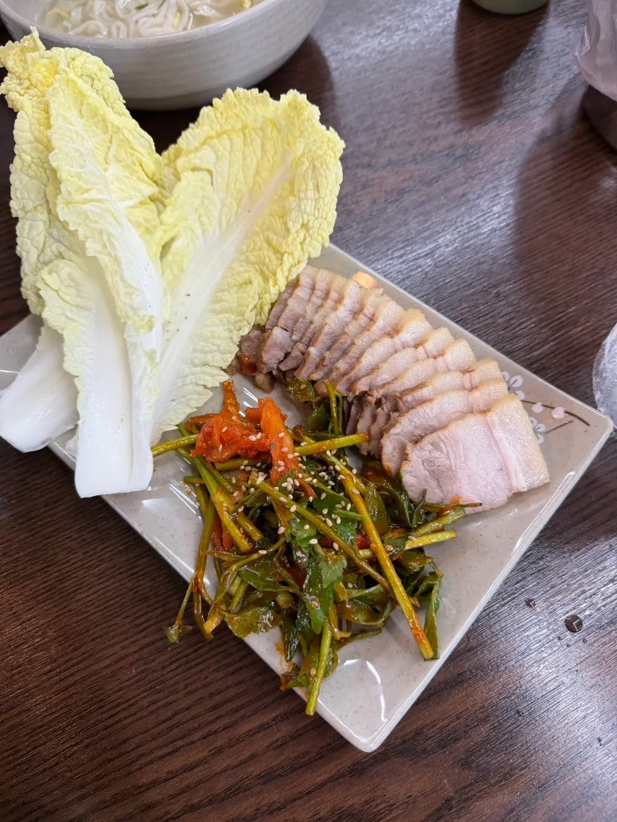Close-up of the chicken kalguksu noodles at Todamok