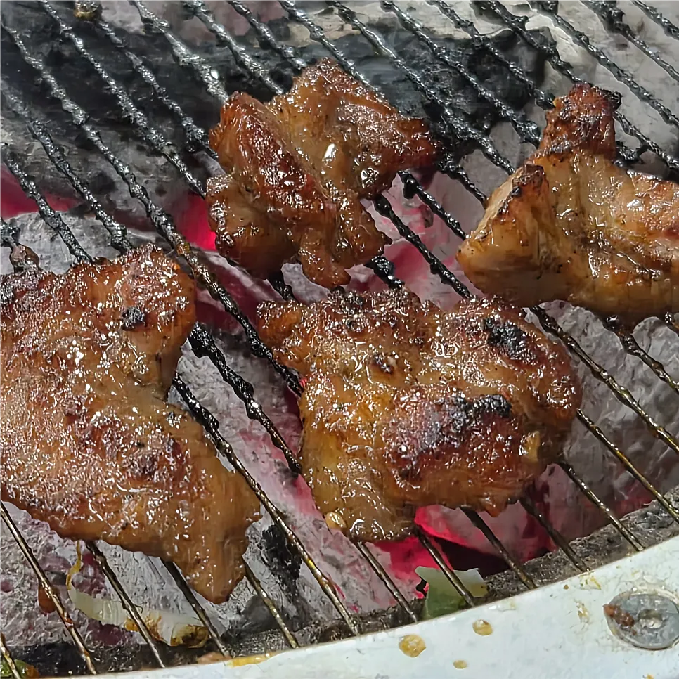Glossy marinated pork ribs