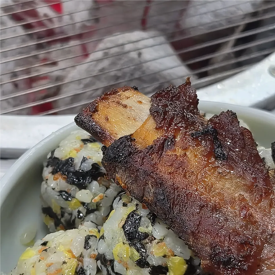 A plate with rib bones left over