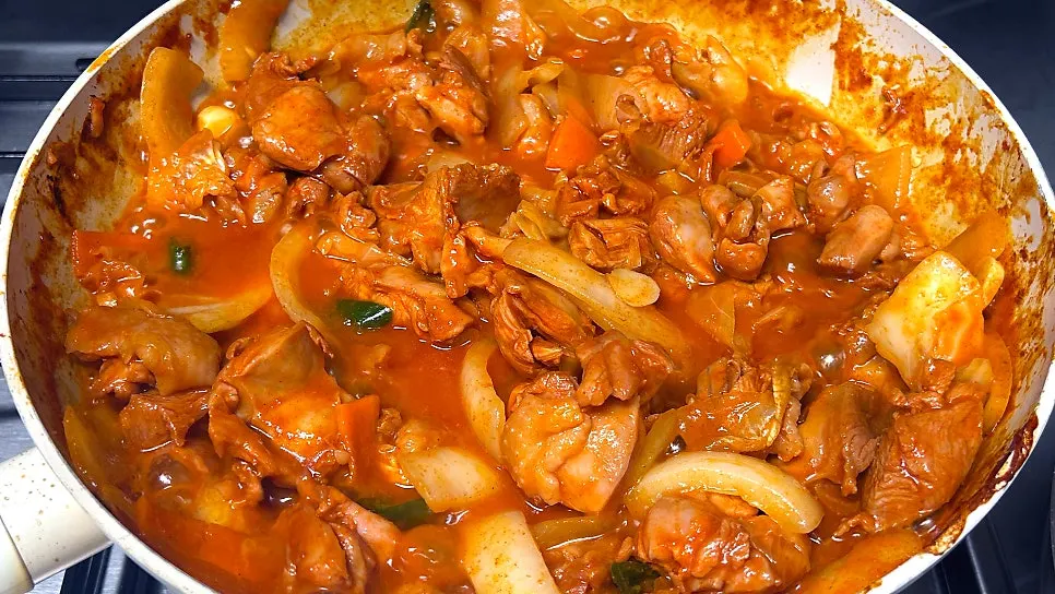 고기 무게만으로 담긴 양념 닭갈비
