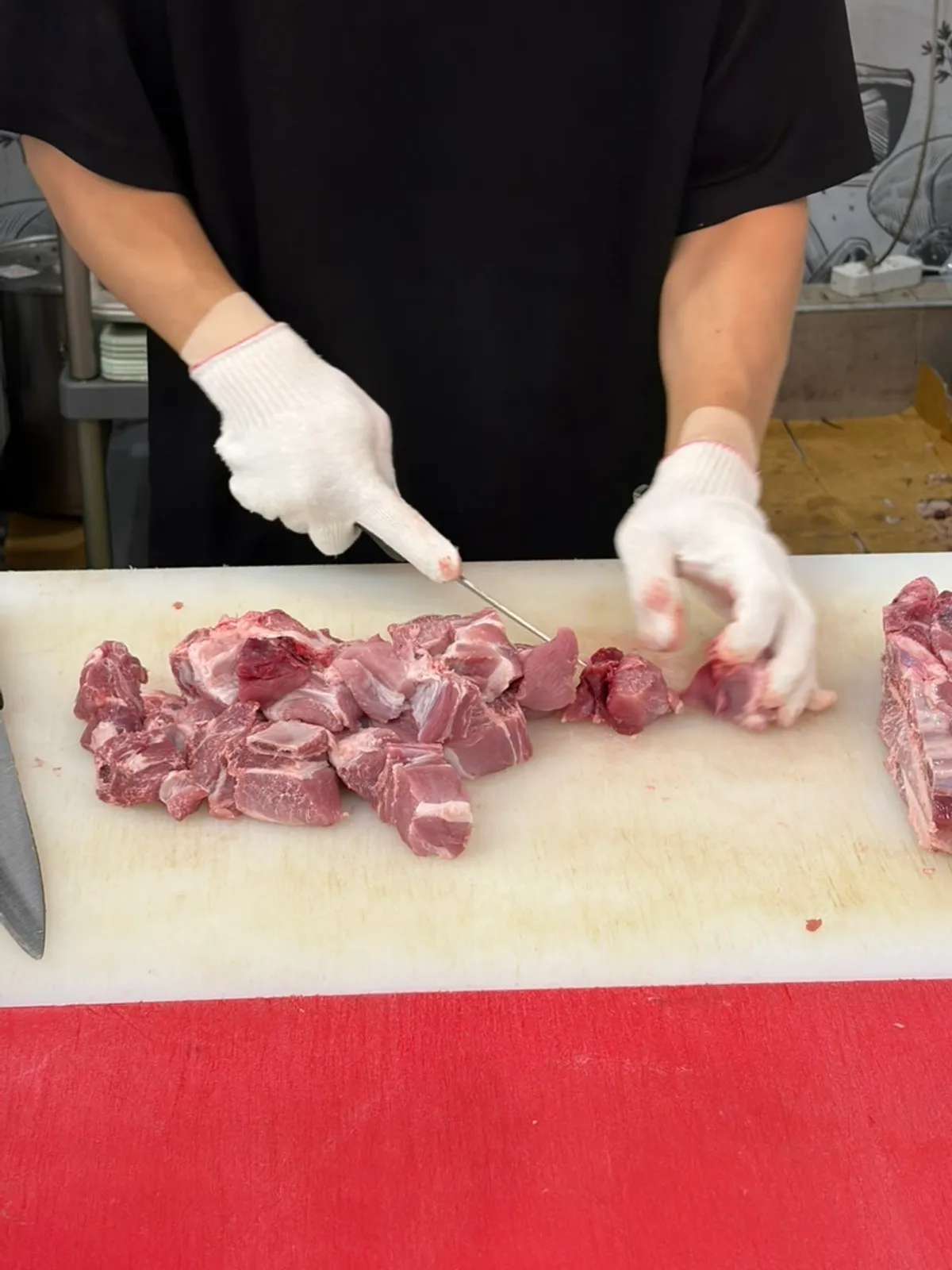 Thickly sliced pork ribs for braising