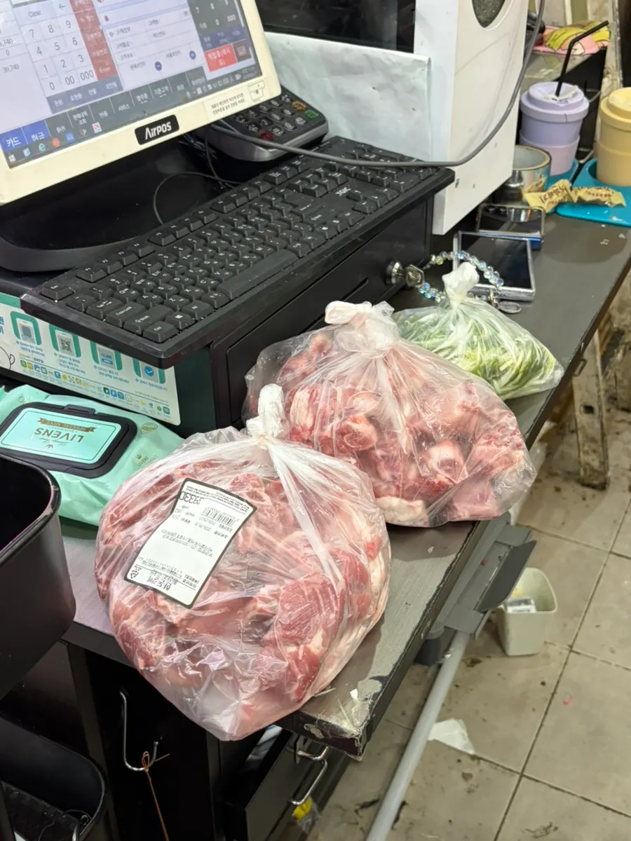 Bag packed with 3.77kg of pork ribs