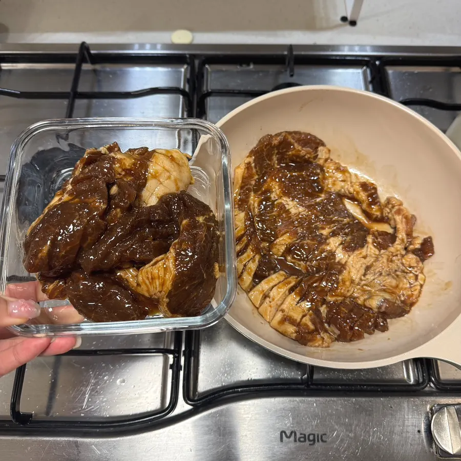 Two pieces of marinated wangpo galbi, 746g