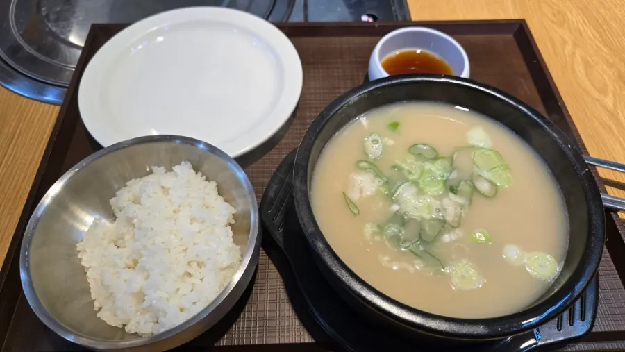 한 사람당 제공되는 음식 플레이트