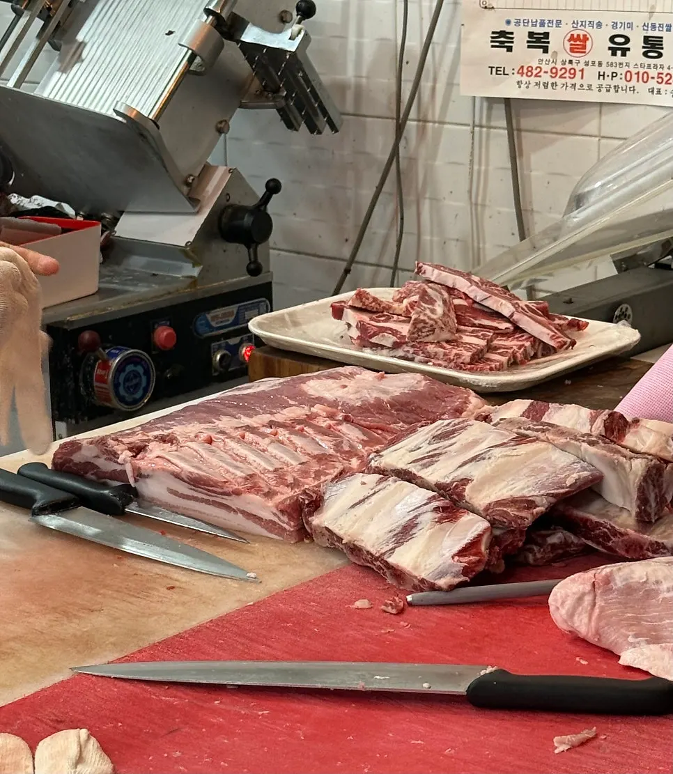 모락모락홈앤쿡 떡갈비 진열 모습