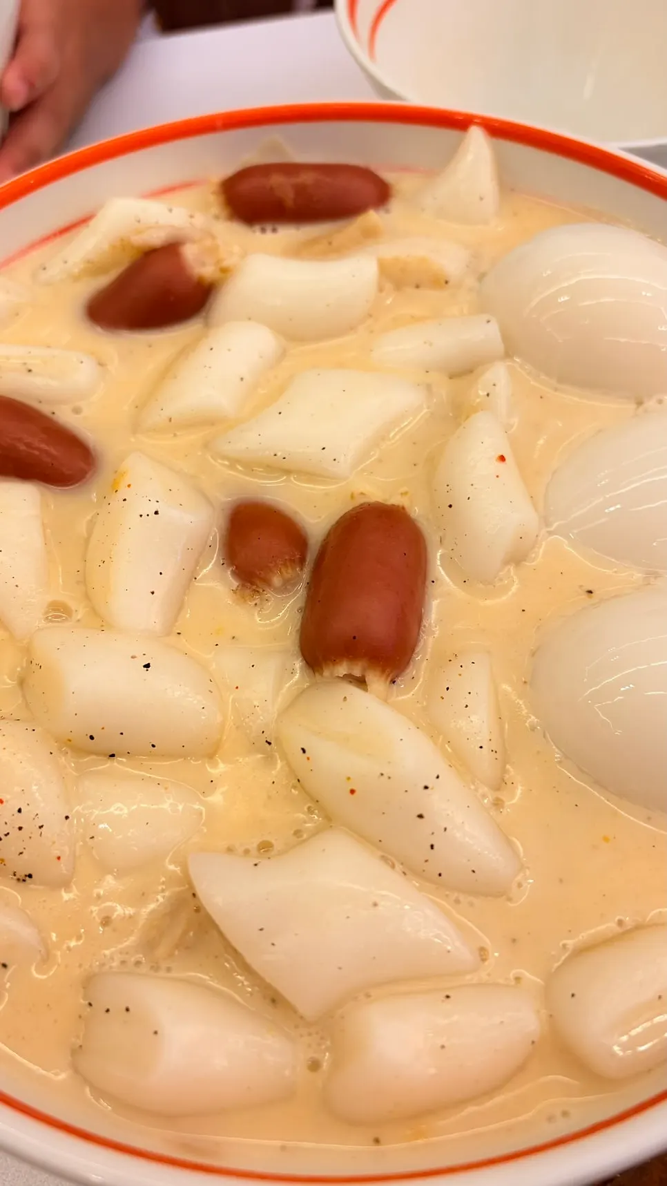 Mild tteokbokki ordered to share with children