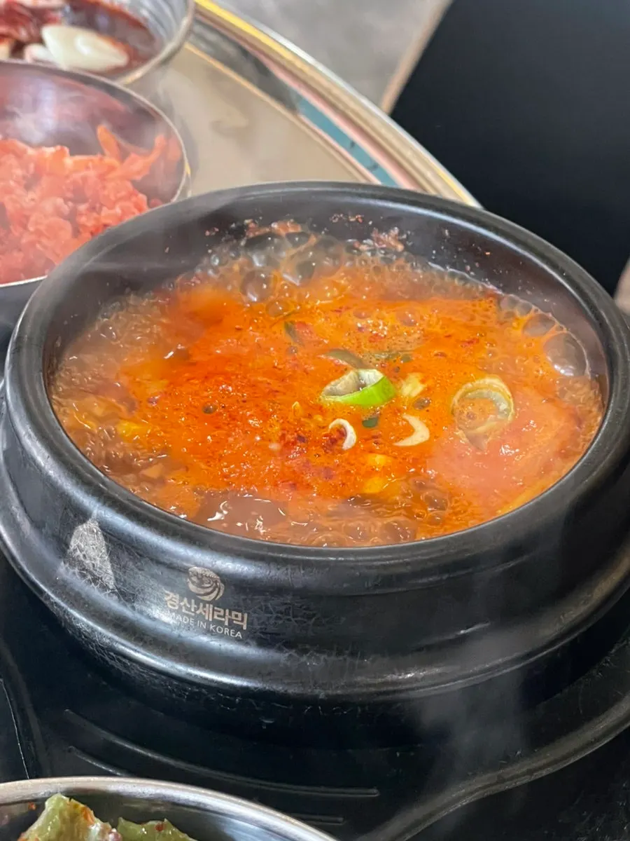 Doenjang jjigae served before the meat