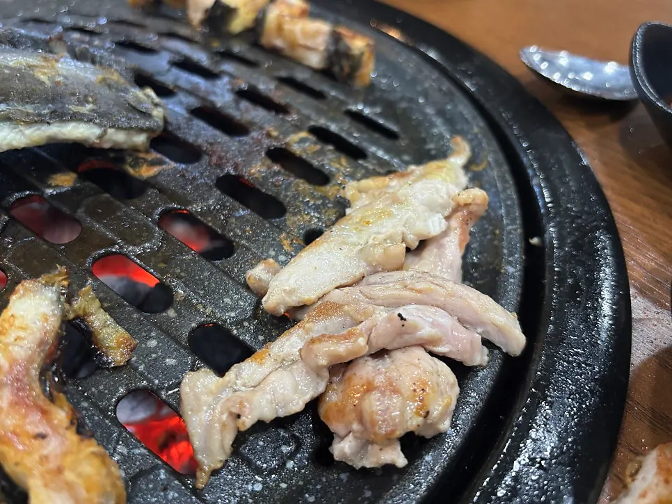 Unlimited chicken neck meat menu